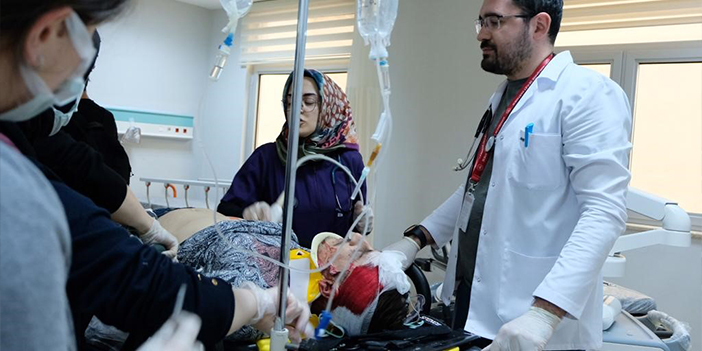 Gümüşhane Devlet Hastanesi'nde gerçeğini aratmayan tatbikat