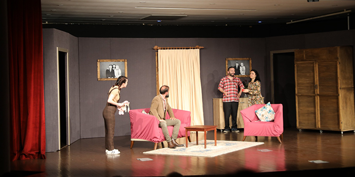 Akçaabat'ta tiyatro rüzgarı esti