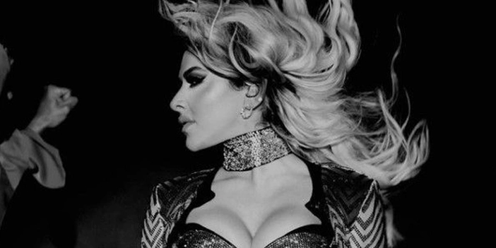 Hadise'nin cesur pozlarına yorum yağdı! 