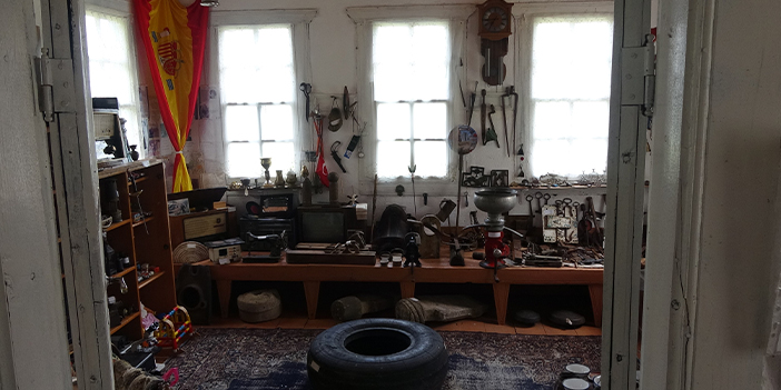 Trabzon'da eşyalarını tarihi evinde sergiliyor!" Hepsinin hikayesi var"