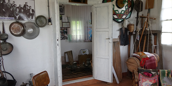 Trabzon'da eşyalarını tarihi evinde sergiliyor!" Hepsinin hikayesi var"