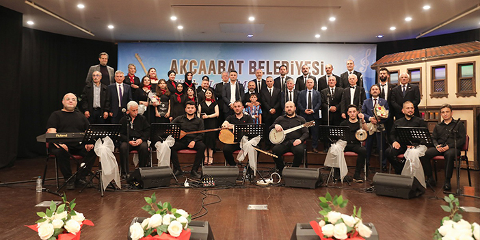 Akçaabat'ta THM korosu kulakların pasını sildi