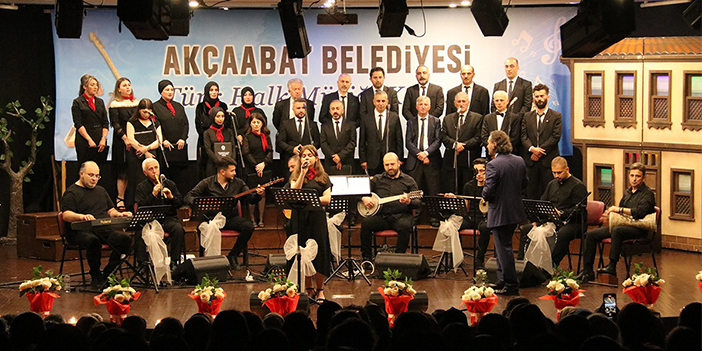 Akçaabat'ta THM korosu kulakların pasını sildi