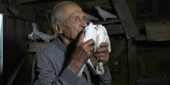 Pandemi bitti ama Trabzon'da gönüllü karantinasını bitirmedi