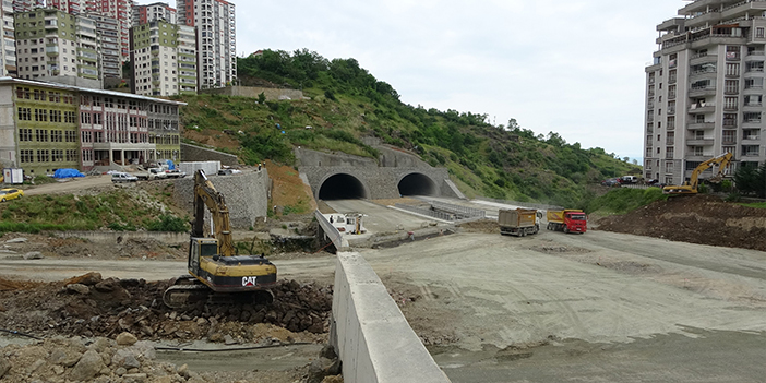 Trabzon Kanuni Bulvarı'nda çalışmalar hız kesmiyor