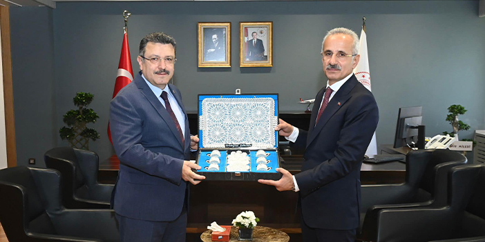 Başkan Genç'ten yeni bakanlara tebrik ziyareti