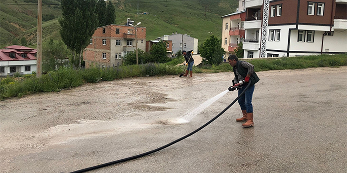 Bayburt Belediyesi sokak çalışmalarını sürdürüyor