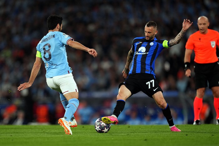 manchester-city-inter-sampiyonlar-ligi-kupasi-sahibini-buldu-006.jpg