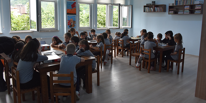 Depremde vefat eden başöğretmenlerin adı Trabzon'da yaşatılacak