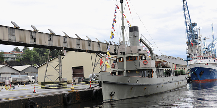 TCG Nusret N-16 Müze Gemisi Trabzon'da ziyarete açıldı