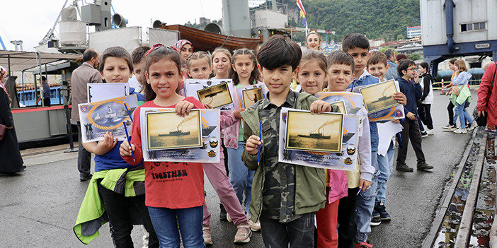 TCG Nusret N-16 Müze Gemisi Trabzon'da ziyarete açıldı