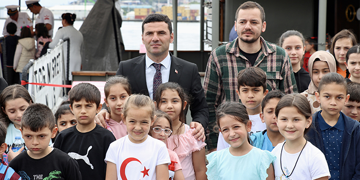 TCG Nusret N-16 Müze Gemisi Trabzon'da ziyarete açıldı