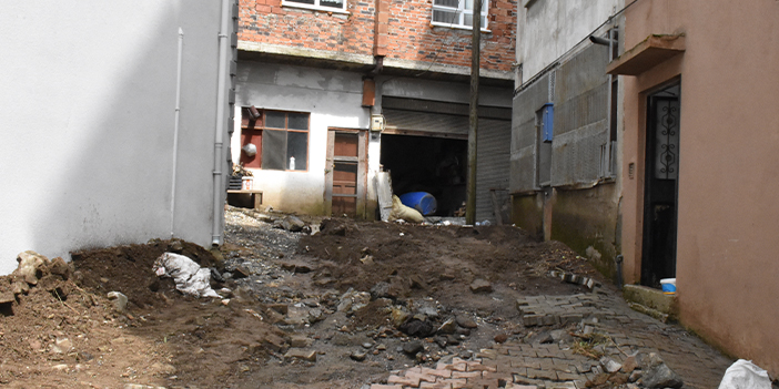 Giresun'da sağanak yağış olumsuz etkiledi