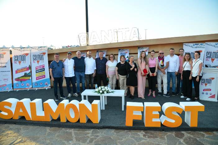 trabzonda-turk-somon-festivali-muhtesem-konserle-sona-erdi.jpeg