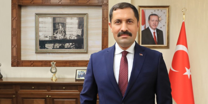 Deprem bölgesinde 3 ilin valisi değişti