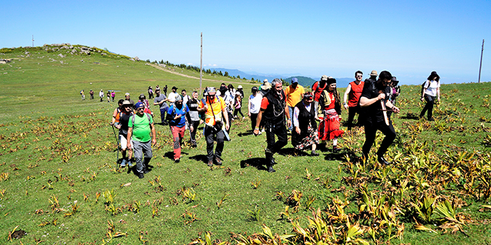 Giresun'da doğaseverler 'Otçu Göçü' ile geçmişe döndüler