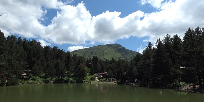 Bayramda Limni Gölü'ne ziyaretçi akını