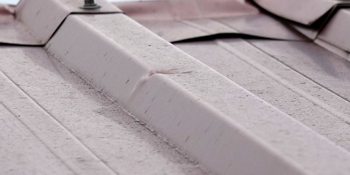 Trabzon'da yorgun mermi olayları bitmiyor! Bayram günü otomobile isabet etti