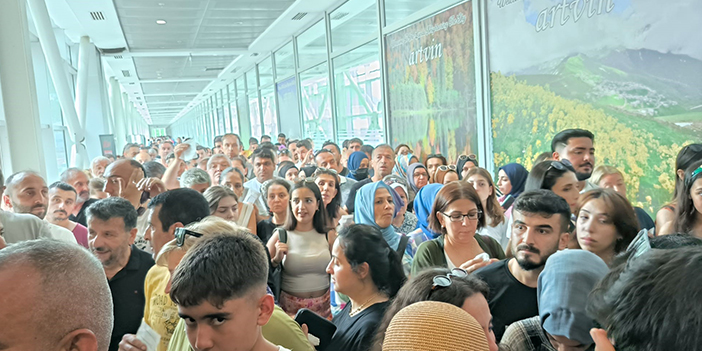 Dev zam sonrası sınır kapılarında yoğunluk!