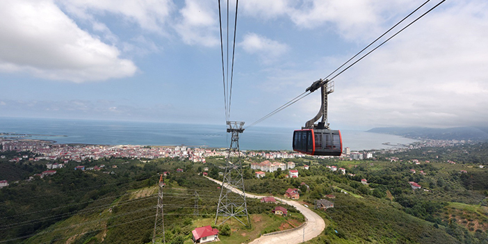 TTSO Başkanı Çelebi: "Turistlerin Trabzon'da daha fazla zaman geçirmesi için artırılmaları gerekiyor"