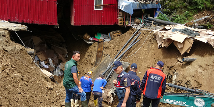 Giresun Valisi vatandaşları uyardı! "Heyelan tehlikesi devam ediyor"