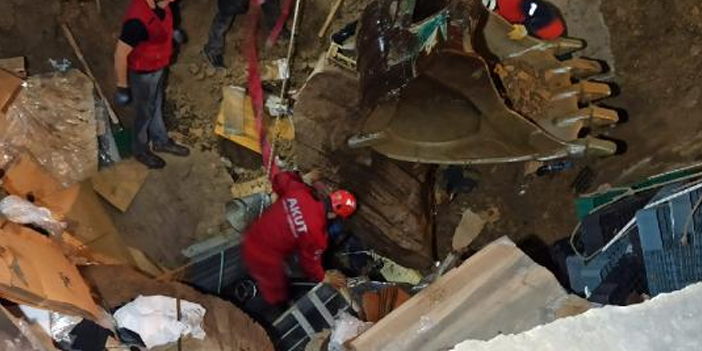 Giresun'da etkili sağanak sonrası fabrikada göçük! 3 işçiden 2'si kurtarıldı