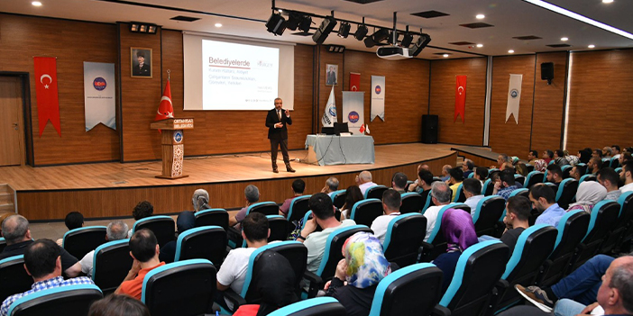 Trabzon'da belediye memurlarına hakları ve görevleriyle ilgili seminer verildi