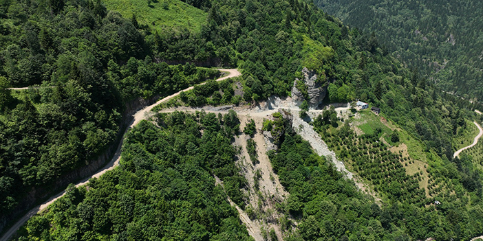 Trabzon'da felçli eşini sırtında taşıyan kadının sesi duyuldu