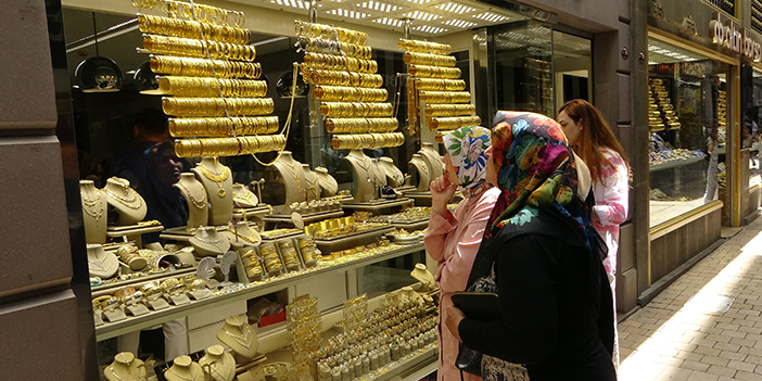 Trabzon Kuyumcular Odası Başkanı: "Yılın sonunda gram altın fiyatı yüzde 15-20 yukarıya çıkacağını ön görüyorum"