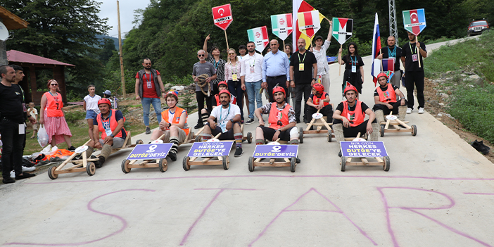 Rize'de 12. Tulum ve Kemençe Festivali'nde kıyasıya mücadele