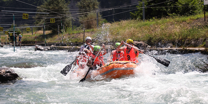 Rize'de 12. Tulum ve Kemençe Festivali'nde kıyasıya mücadele