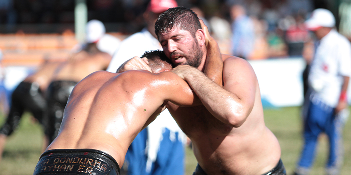 TBMM Başkanı Kurtulmuş, güreş festivaline katıldı