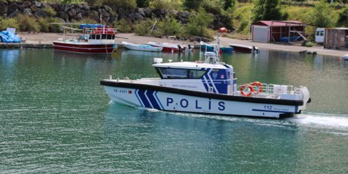 Trabzon'da kayığı boş bulunan balıkçı için arama çalışmaları sürüyor