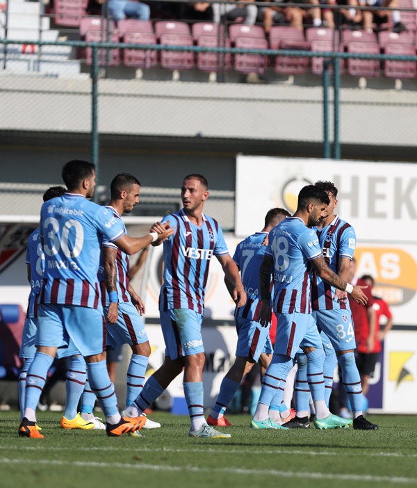 trabzonspor-1461-trabzon-fk-karsisinda-5-farkla-galip.jpg