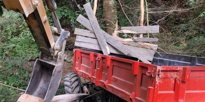 Samsun'da traktör devrildi! 2 kişi yaşamını yitirdi