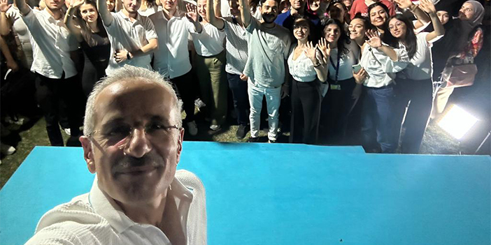 Bakan Uraloğlu'ndan gençlere tavsiye "Mutlaka öğrenin"