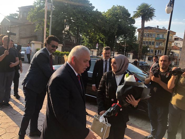 trabzon-valisi-aziz-yildirim-goreve-basladi-006.jpeg