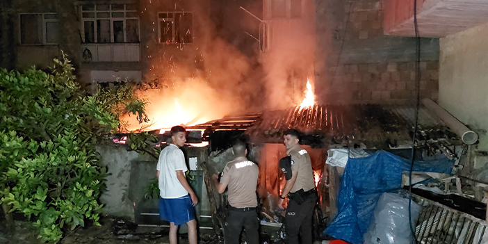 Samsun'da baraka alevlere teslim oldu