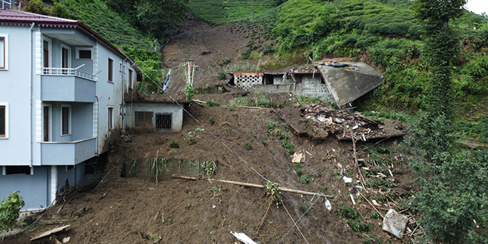 Rize'de şiddetli yağışların ardından 39 konutun nakline karar verildi