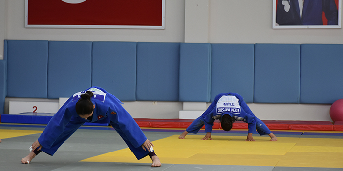 Genç Kadın Judo Milli Takımı turnuvaya Trabzon'da hazırlanıyor