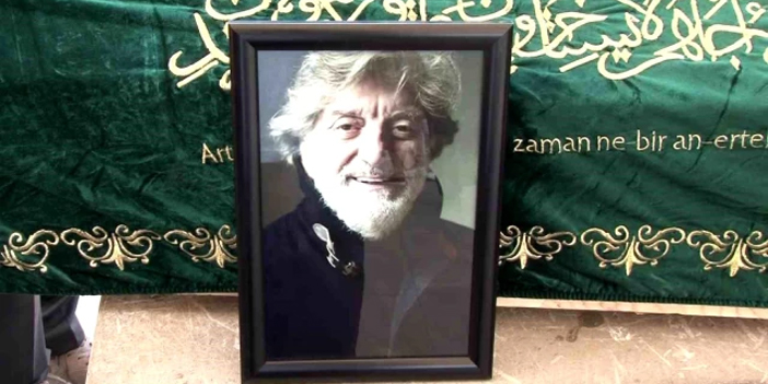 Usta oyuncu Ünal Silver son yolculuğuna uğurlandı