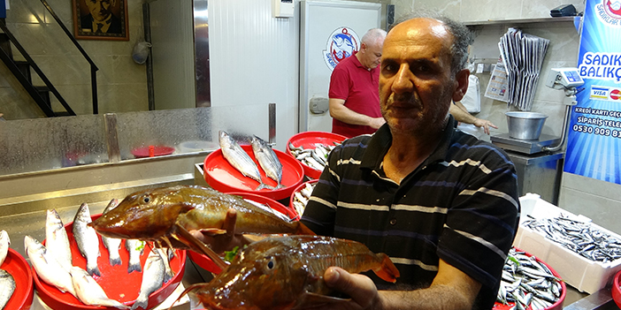 Trabzon'da hamsi tezgahlarda yerini aldı