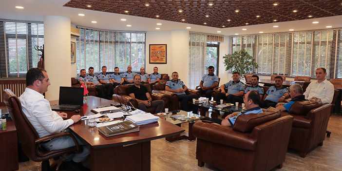 Başkan Ekim zabıtalarla bir araya geldi