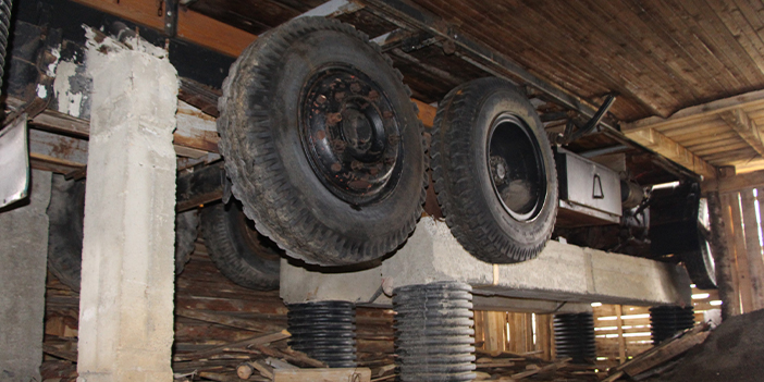 Trabzon'da yaylaya kamyonkondu! Görenlerin ilgi odağı 