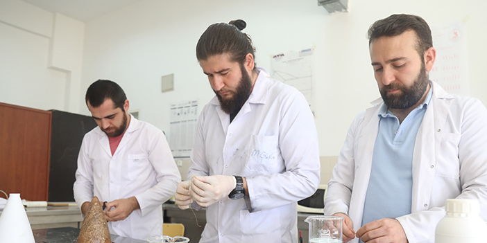 Samsun'da kenevir lifinden roket burun konisi ürettiler