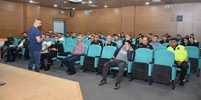 Trabzon'da polislere turizm eğitimi