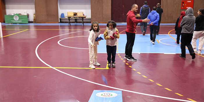 Akçaabat'ta kız çocukları gönüllerince eğlendi