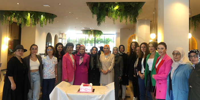 Trabzon’da meme kanseri bilinçlendirme etkinliği! “Yakalanmaktan değil, geç kalmaktan korkun"