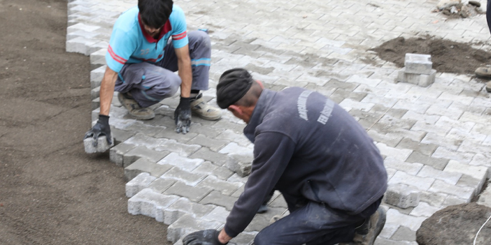 Akçaabat'ta asfaltlama çalışmaları devam ediyor 