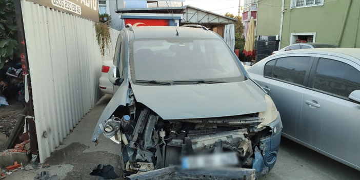 Samsun'da trafik kazası! Park halindeki araçlara çarptı